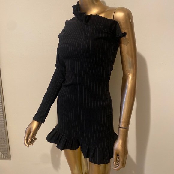 One shoulder dress size small - Picture 2 of 5